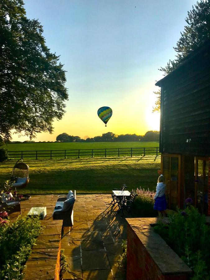 Micheldever Mulberry Barn Bed & Breakfast エクステリア 写真